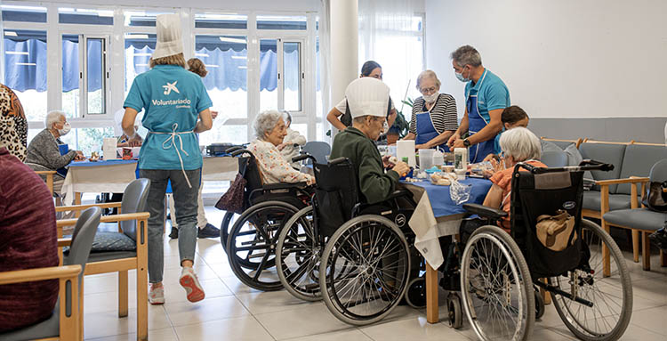 Voluntariado CaixaBank impulsa más de 1.500 actividades de acompañamiento a 11.000 personas mayores en toda España