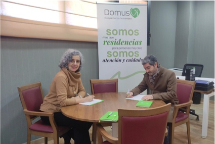 Los residentes y cuidadores de DomusVi Ciudad de Badajoz recibirán apoyo emocional por parte del voluntariado de la Asociación Red Humanizar