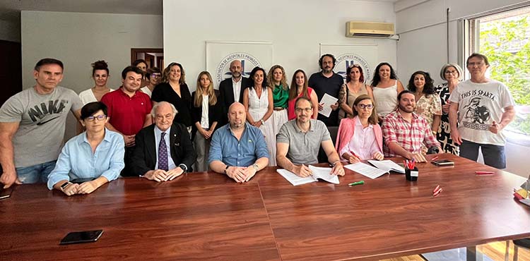 Las clínicas y trabajadores de la sanidad privada de Madrid firman el convenio colectivo para dar estabilidad al sector