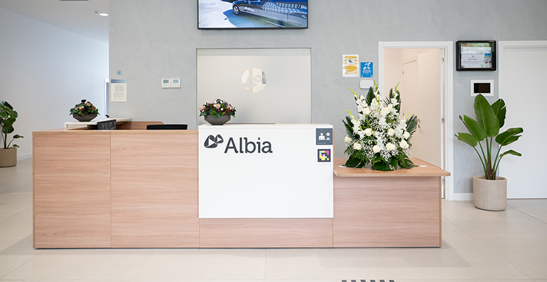 Grupo Albia impulsa la accesibilidad universal en sus tanatorios con nuevas soluciones inclusivas