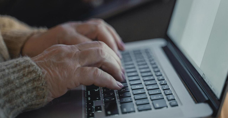 Cómo la realidad virtual está cambiando la evaluación de la memoria en mayores