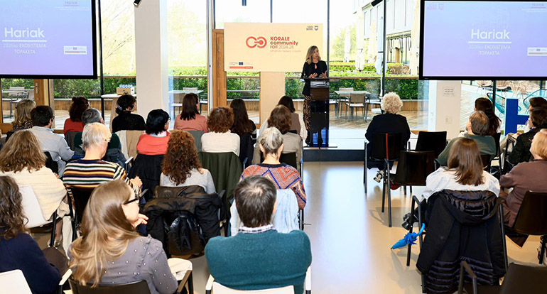 Gipuzkoa refuerza su estrategia contra la soledad no deseada con impacto en 14.000 personas en dos años