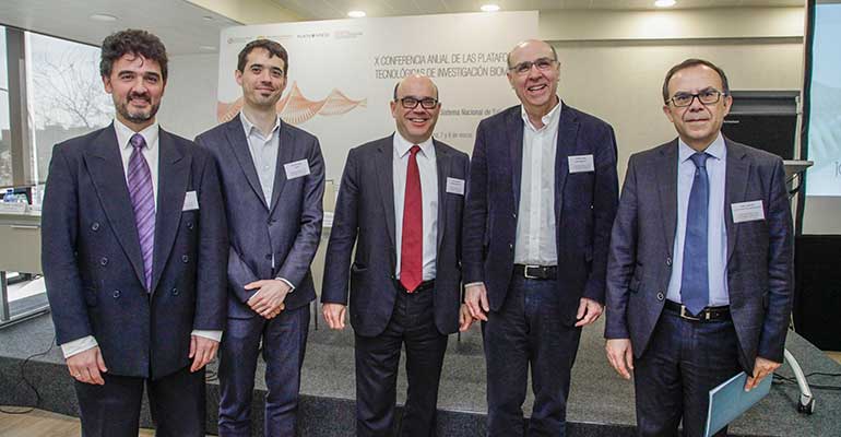 De izda. a dcha. Ángel Lanuza (Plataforma Española de Innovación en Tecnología Sanitaria); Ion Arocena (Plataforma de Mercados Biotecnológicos); Javier Urzay (Farmaindustria); Ferran Sanz (Plataforma de Medicamentos Innovadores); y Josep Samitier (IBEC).