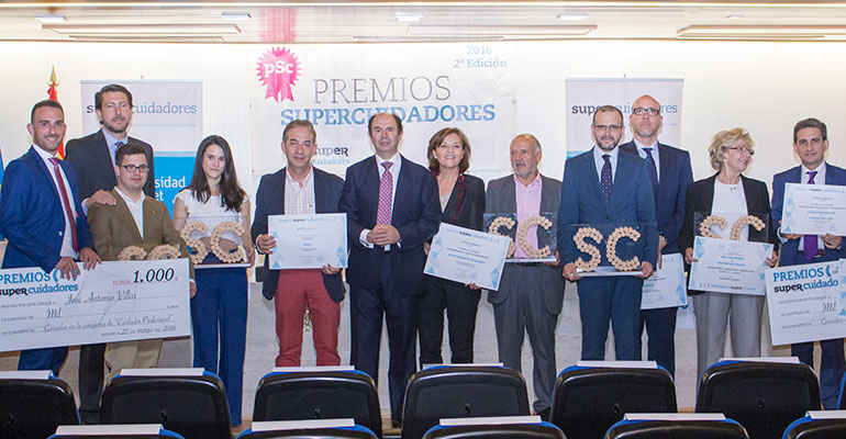 Super Cuidadores entrega sus Premios a cuidadores, empresas, entidades y administraciones