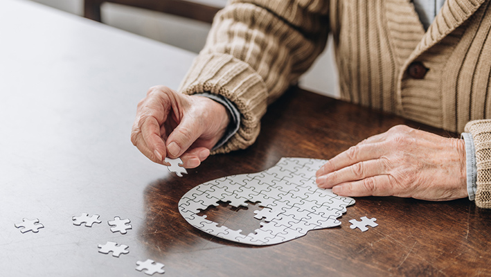 Día Mundial del Alzheimer: la importancia de la detección precoz, investigación y apoyo a las familias cuidadoras