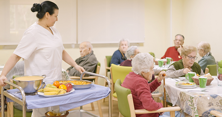 Una de cada cuatro personas mayores de 65 años está en riesgo de desnutrición en España