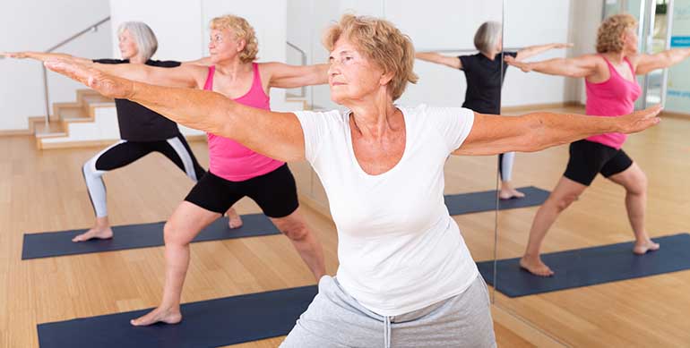 El envejecimiento saludable mejora el bienestar físico y mental de las personas mayores