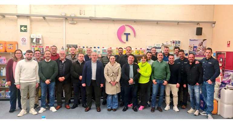 Thomil refuerza la profesionalización del sector con su curso de limpieza concentrada