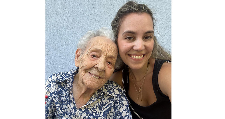 Grupo Villamor reivindica que ser abuelo no termina al vivir en una residencia