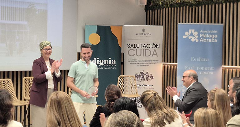 Málaga Abraza cumple un año e inicia su intervención comunitaria para acompañar a personas al final de la vida