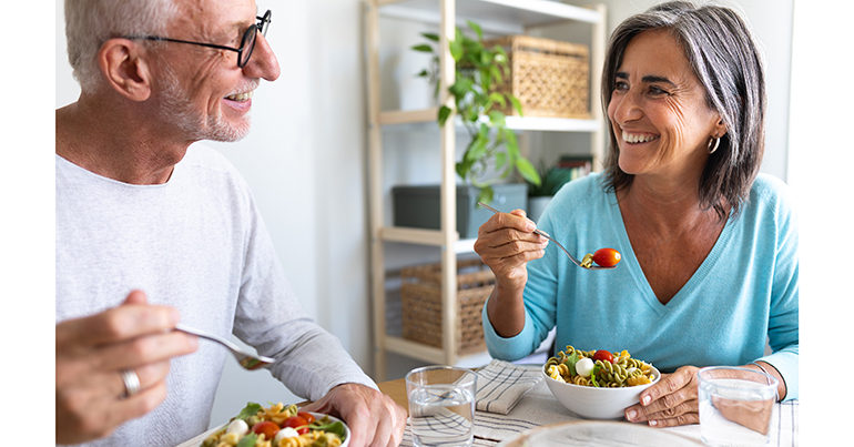 Alimentación en la tercera edad: clave para un envejecimiento saludable y autónomo