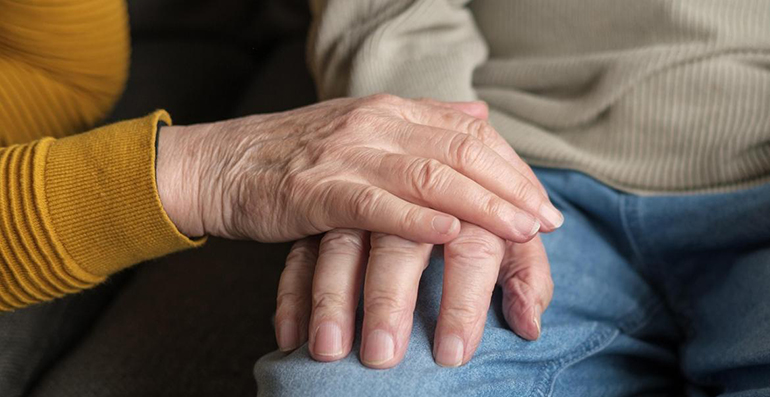 Un estudio nacional revela que la pandemia alteró los hábitos diarios de más de la mitad de los mayores de 75 años