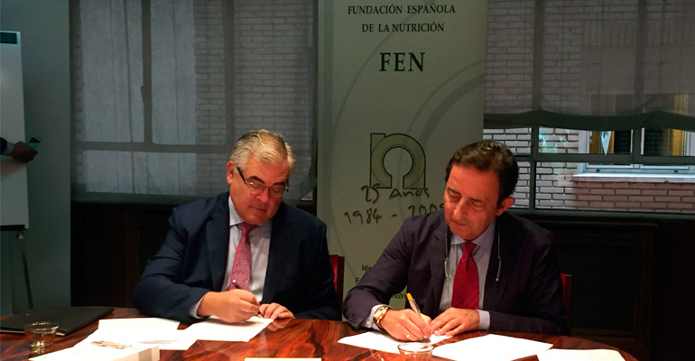 Gregorio Varela Moreiras, presidente de la FEN; y José Antonio López Trigo, presidente de la SEGG,