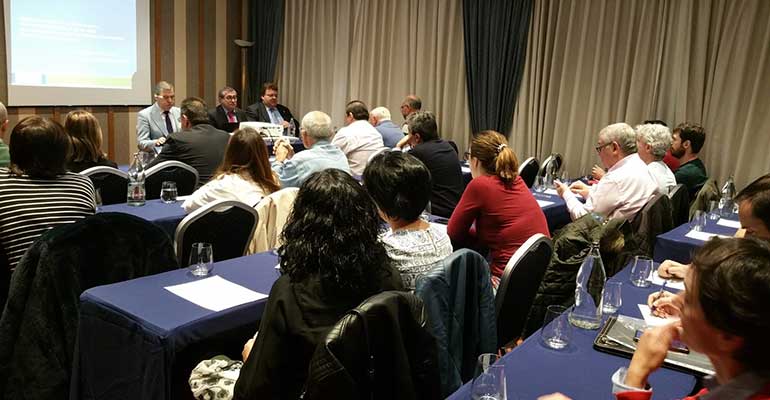 El Servicio Murciano de Salud niega a los pacientes mejoras en las prótesis que cubre Sanidad